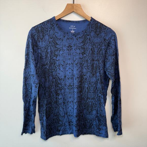 Banana Republic Malibu Tee Long Sleeve Snake Print Shirt Blue Size Medium - Picture 1 of 4